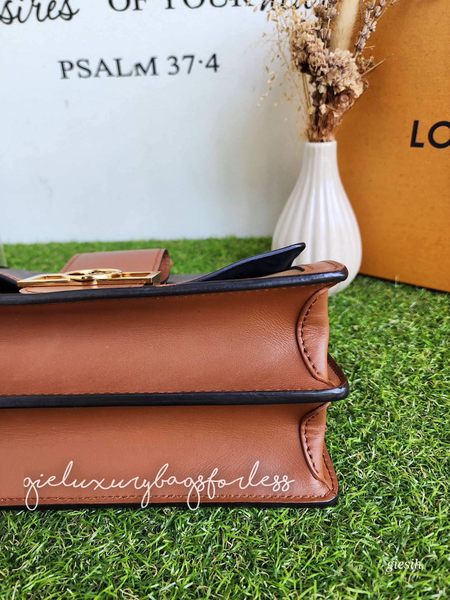 Louis Vuitton Dauphine MM