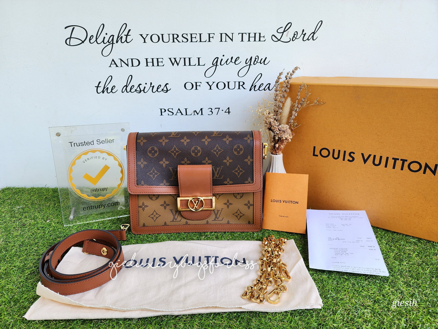 Louis Vuitton Dauphine MM