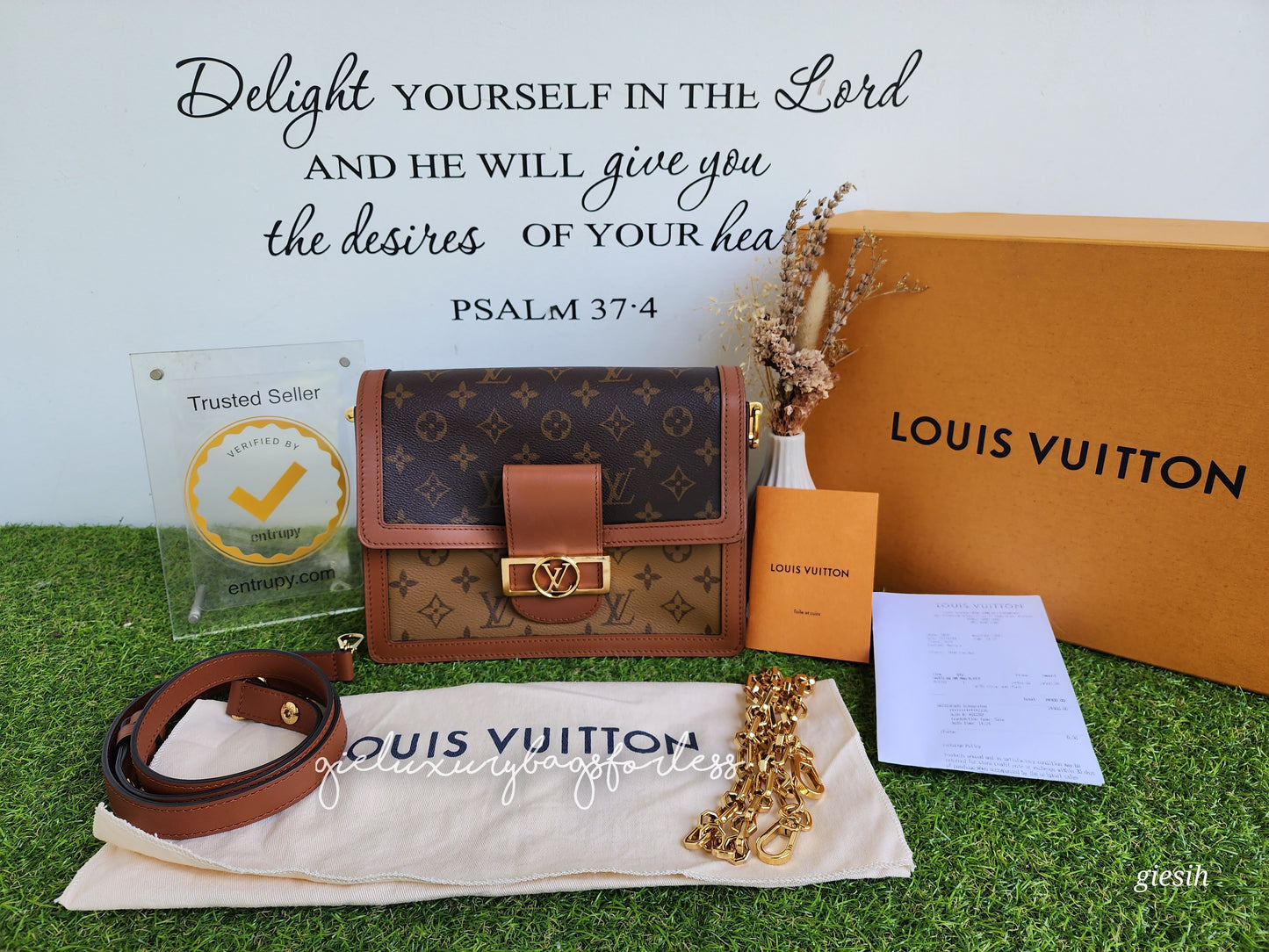 Louis Vuitton Dauphine MM
