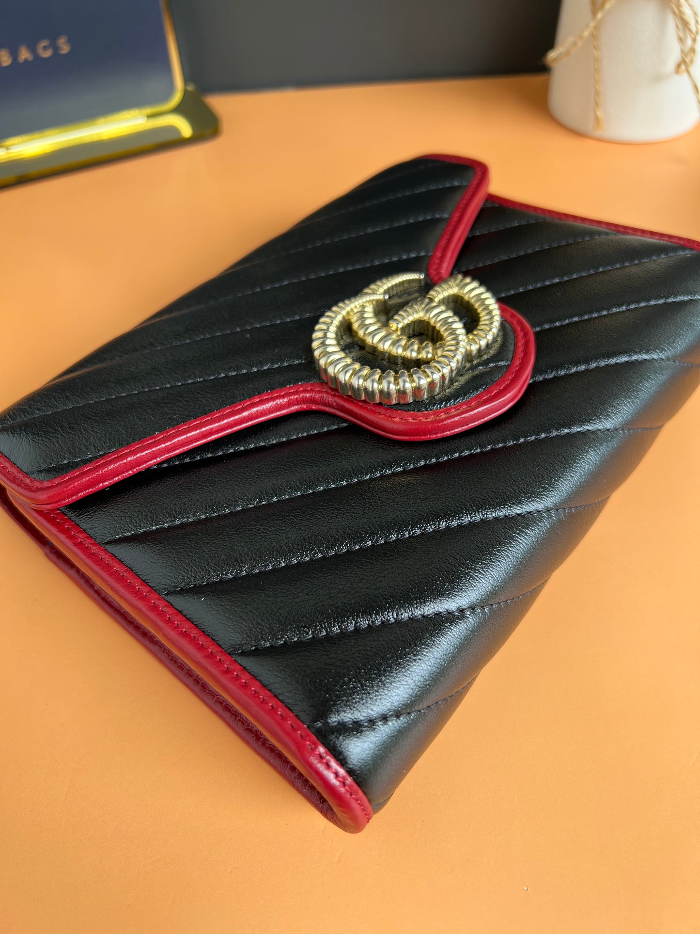 GUCCI MARMONT WALLET ON CHAIN