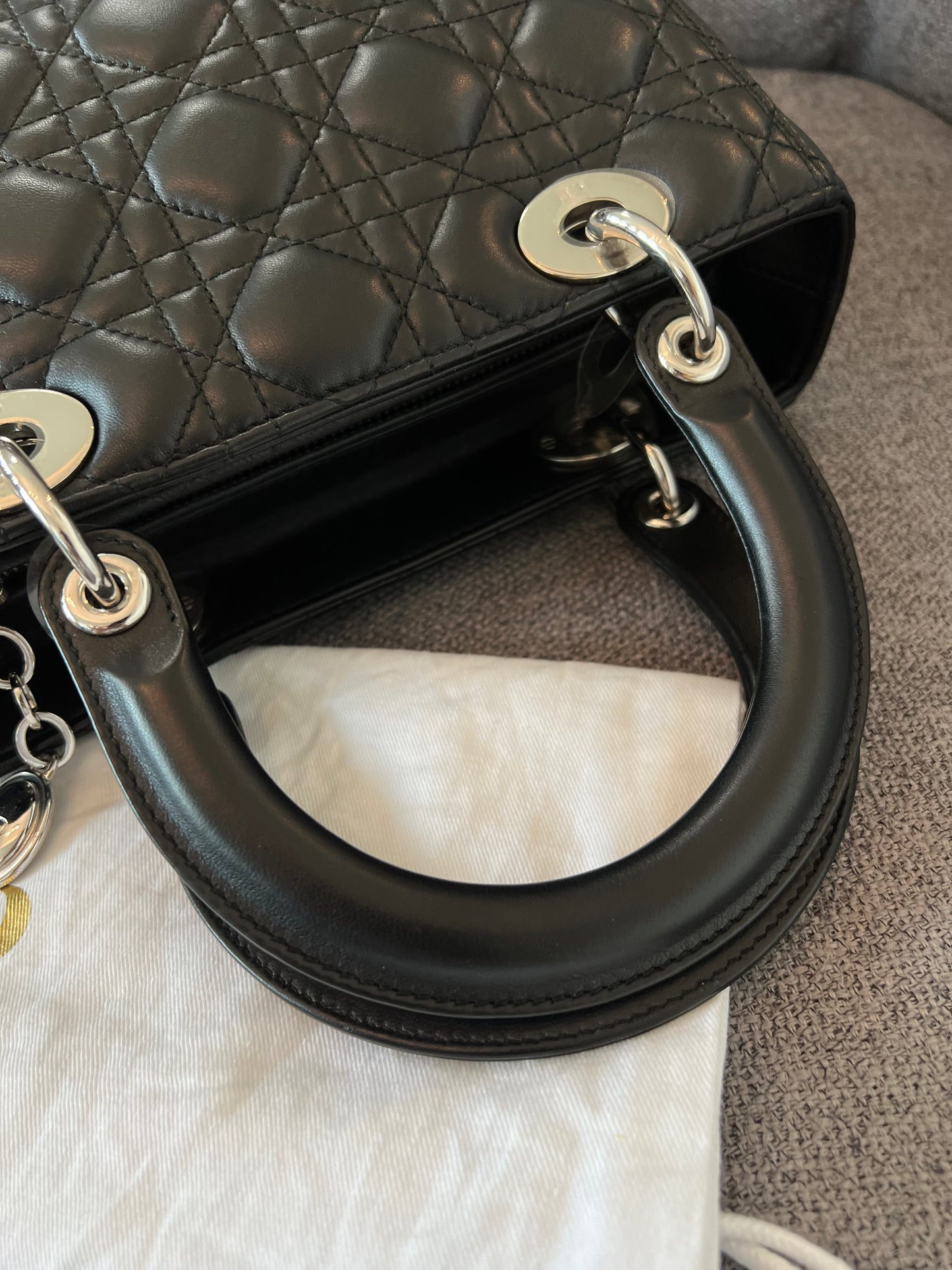 LADY DIOR MEDIUM BLACK