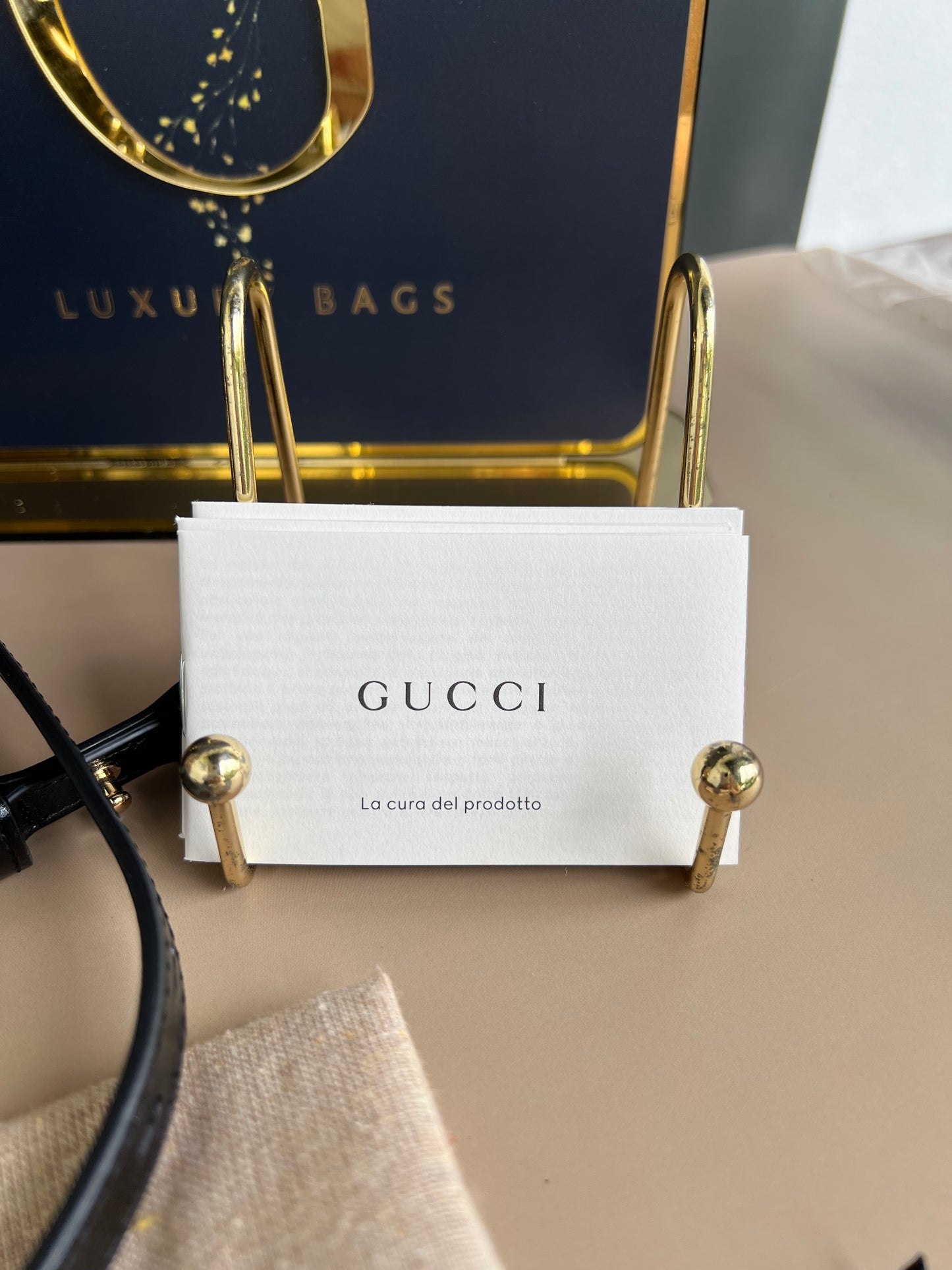 BRANDNEW GUCCI MARMONT CAMERA BAG