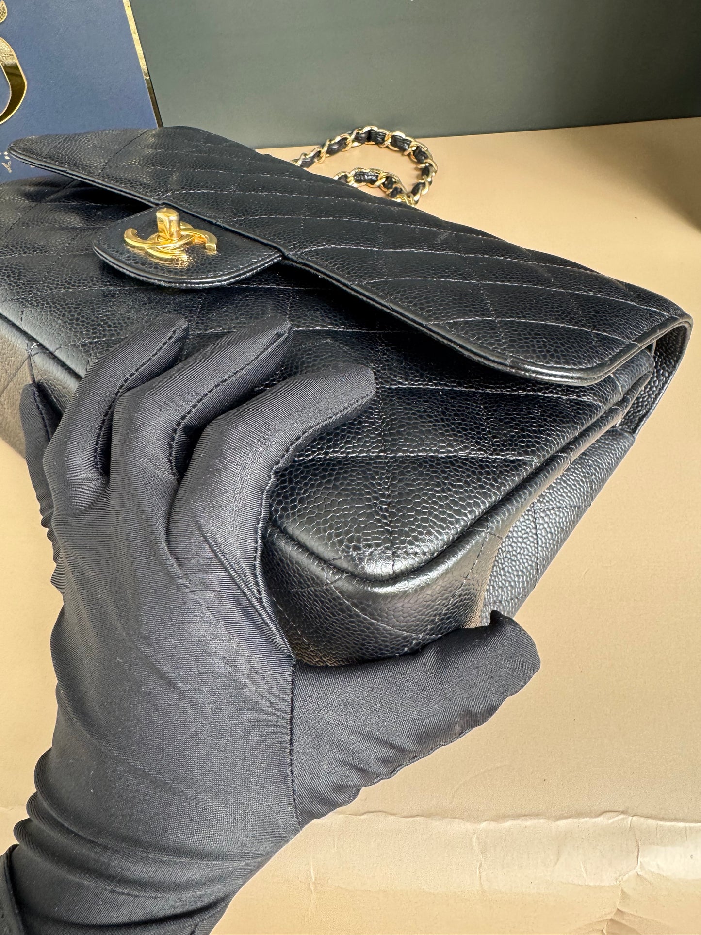 CHANEL CLASSIC JUMBO FLAP