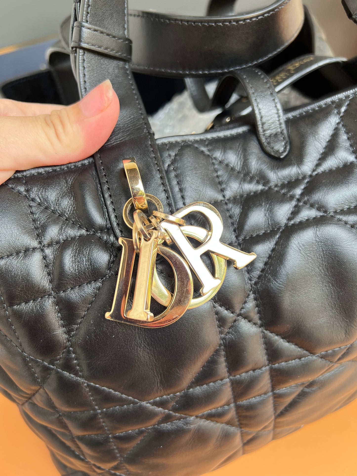 DIOR TOURJOURS MEDIUM TOTE