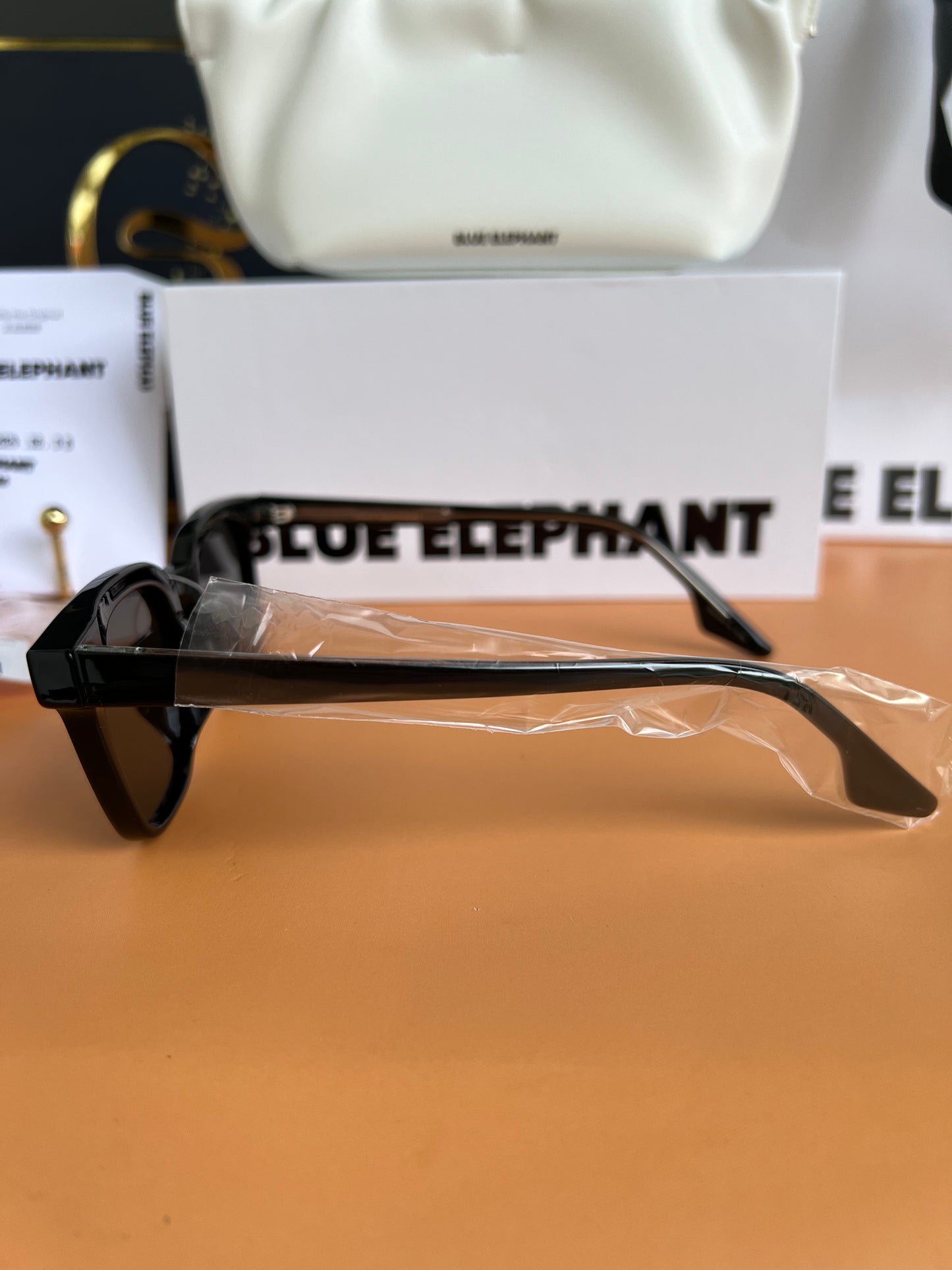 BLUE ELEPHANT SUNGLASSES DEPS BLACK