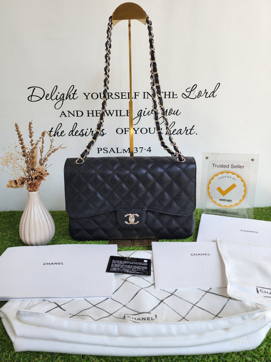 Chanel Classic Jumbo Flap