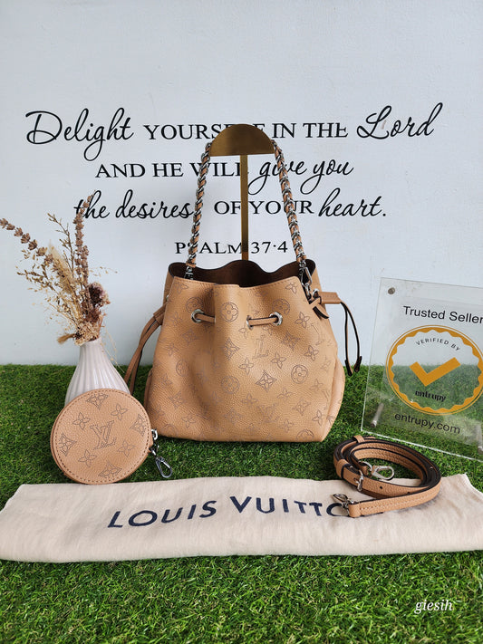 Louis Vuitton Bella Mahina leather