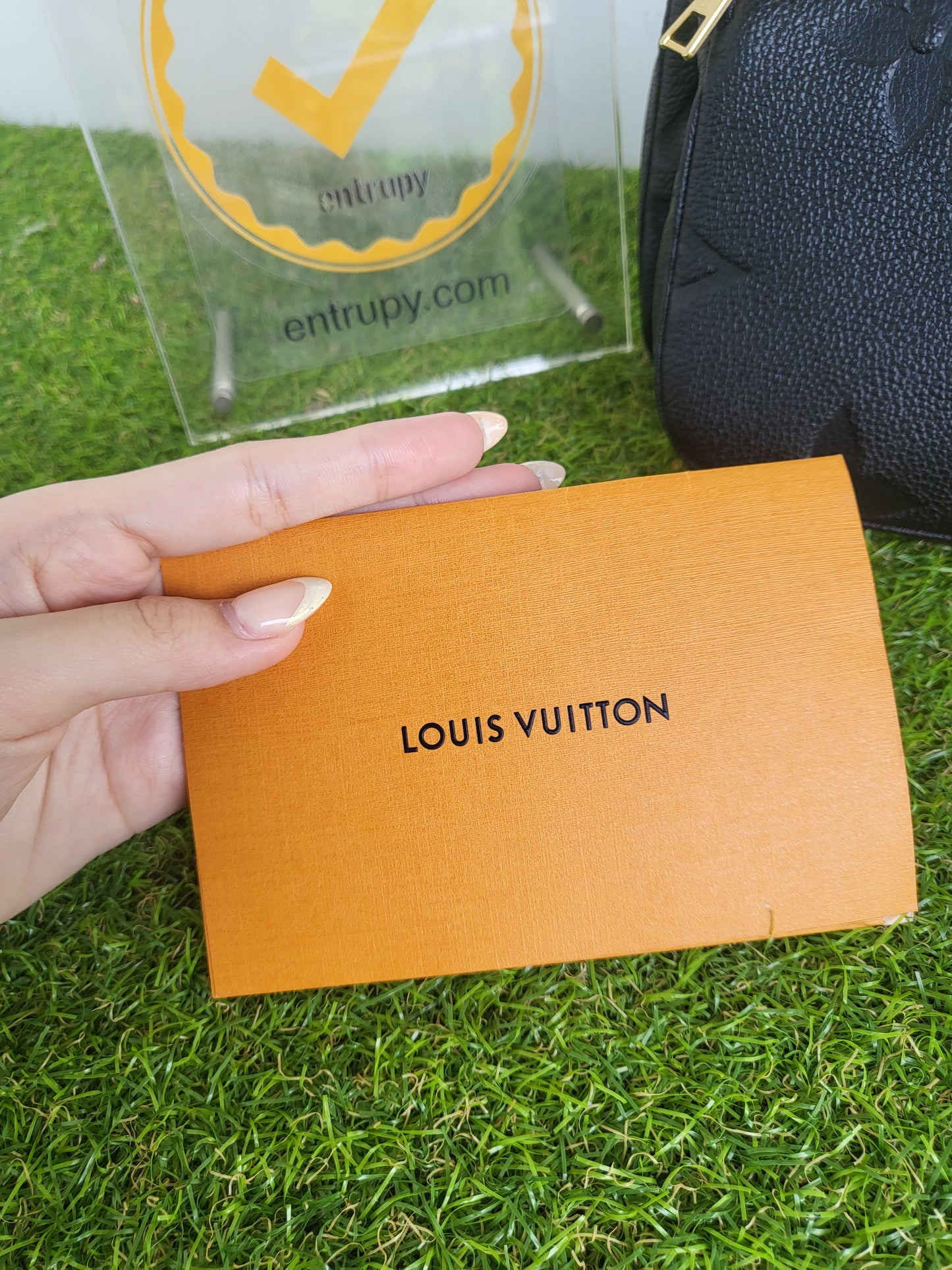Louis Vuitton Multi Pochette Black
