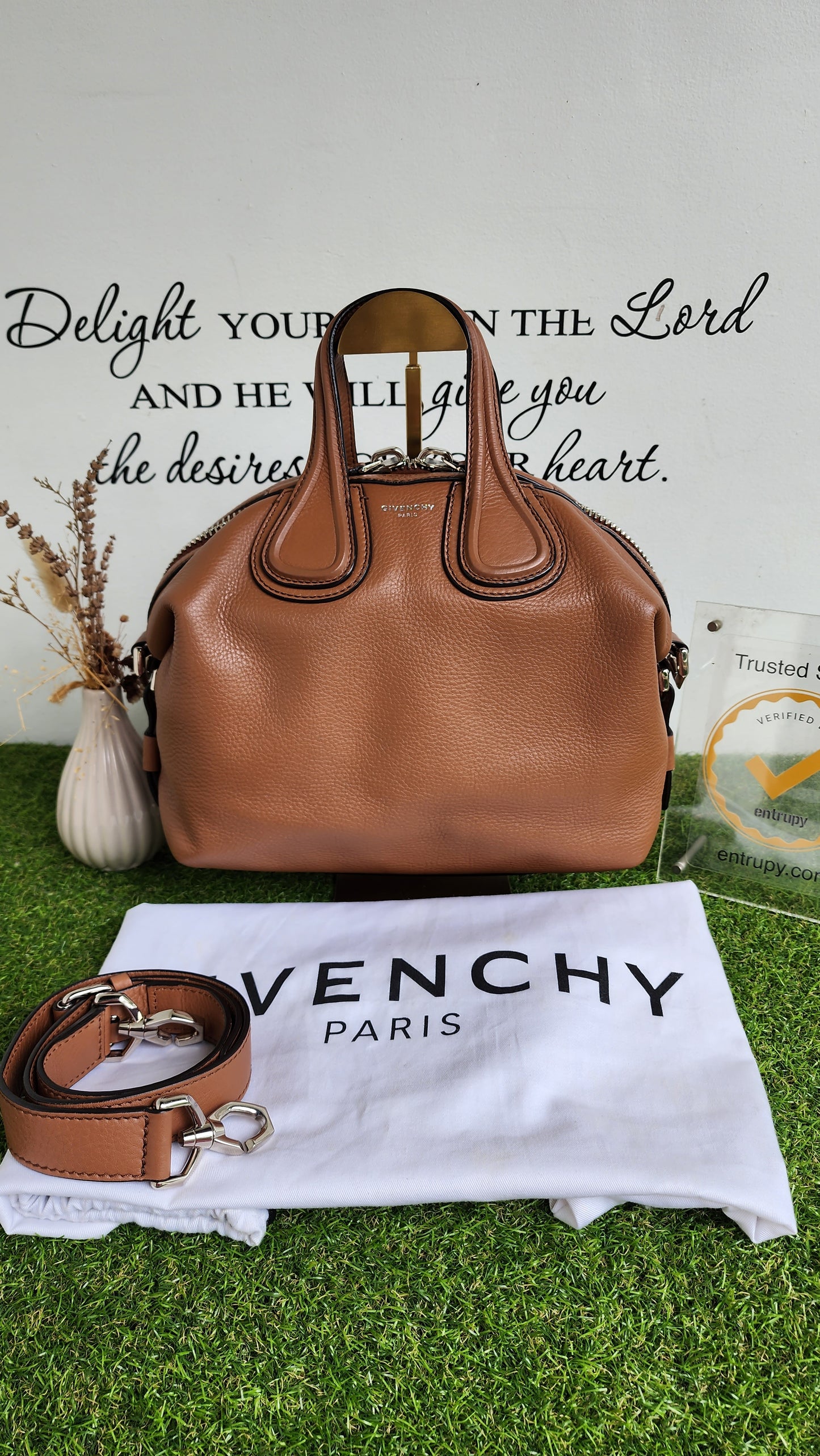 Givenchy Nightingale Small