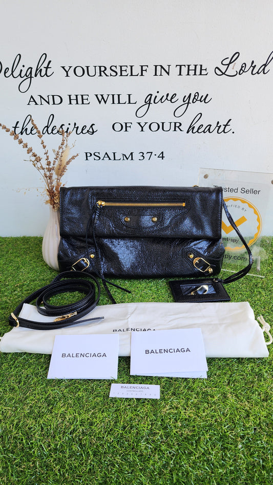 BRANDNEW BALENCIAGA CLUTCH
