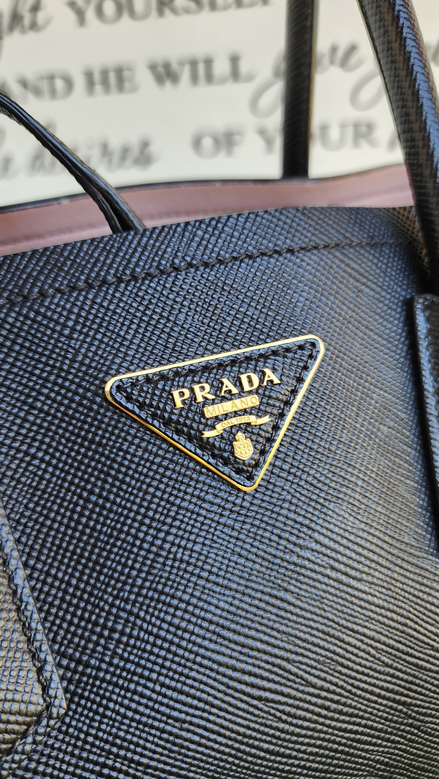 PRADA CUIR SAFFIANO SMALL