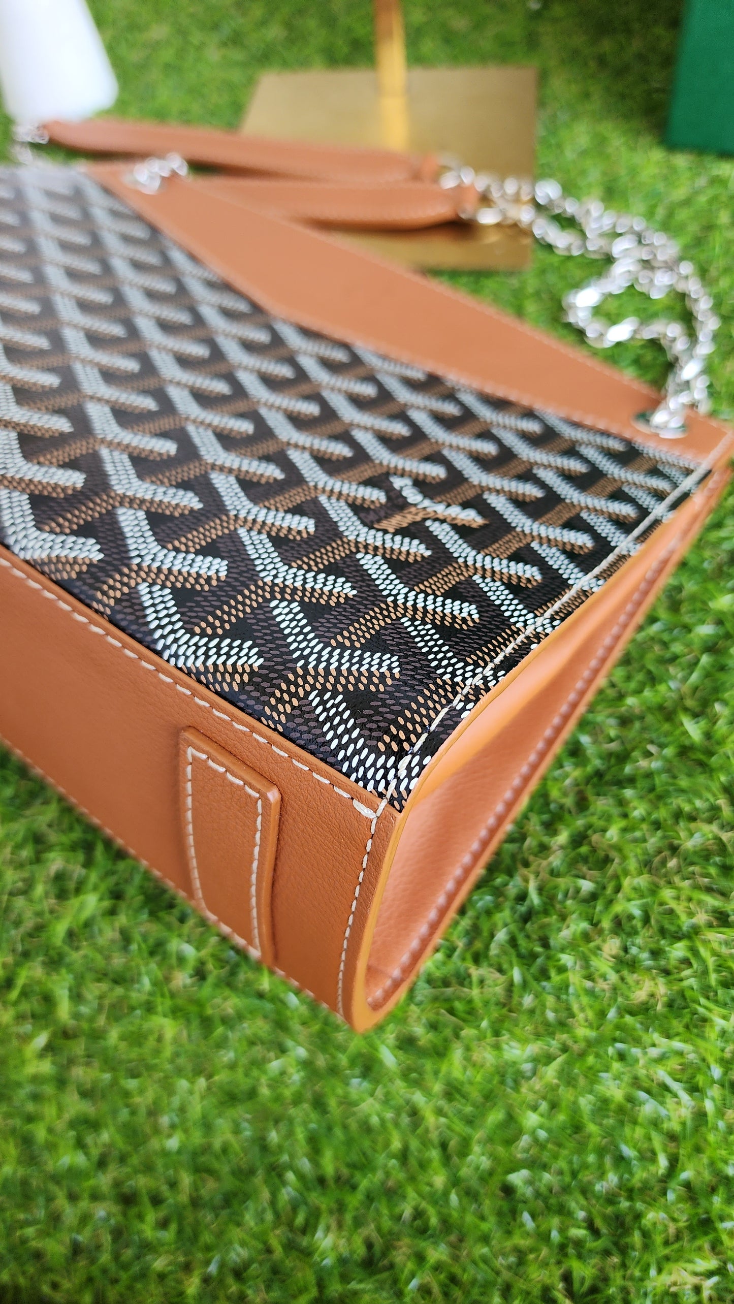 BRANDNEW GOYARD STRUCTURE ROUETTE