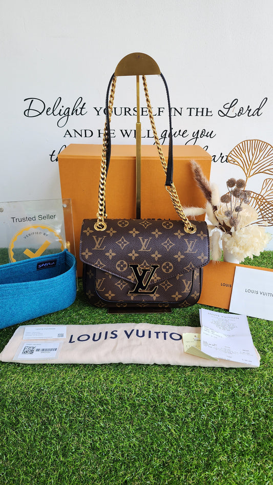 LOUIS VUITTON PASSY