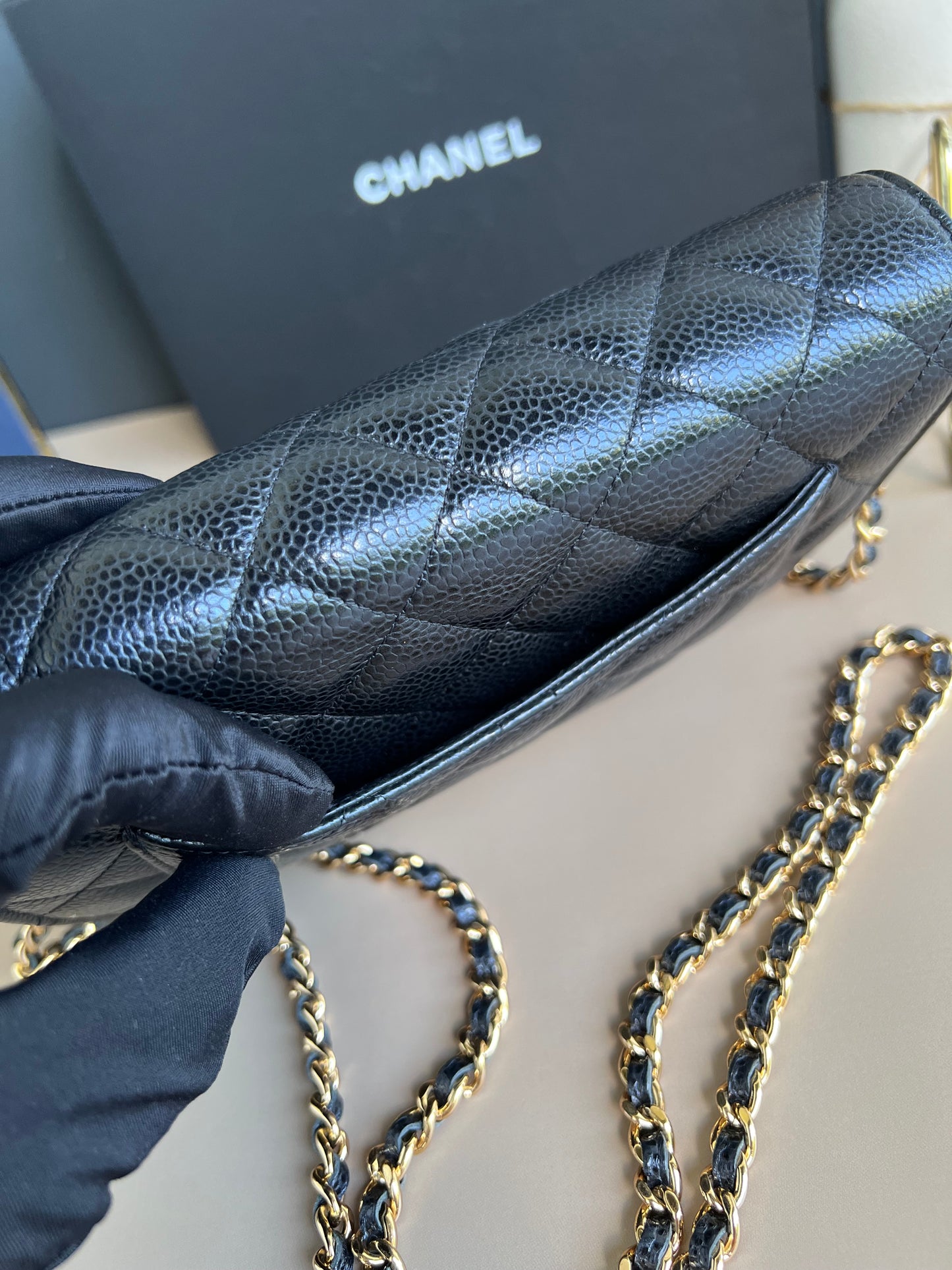 CHANEL WALLET ON CHAIN