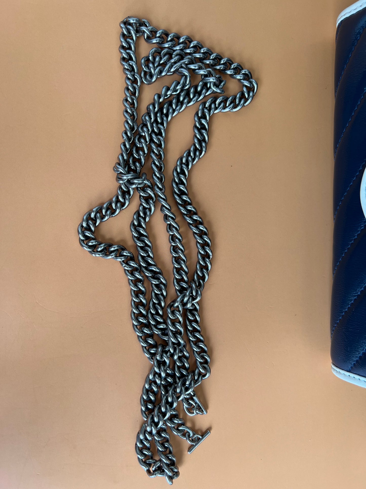 GUCCI MARMONT WALLET ON CHAIN