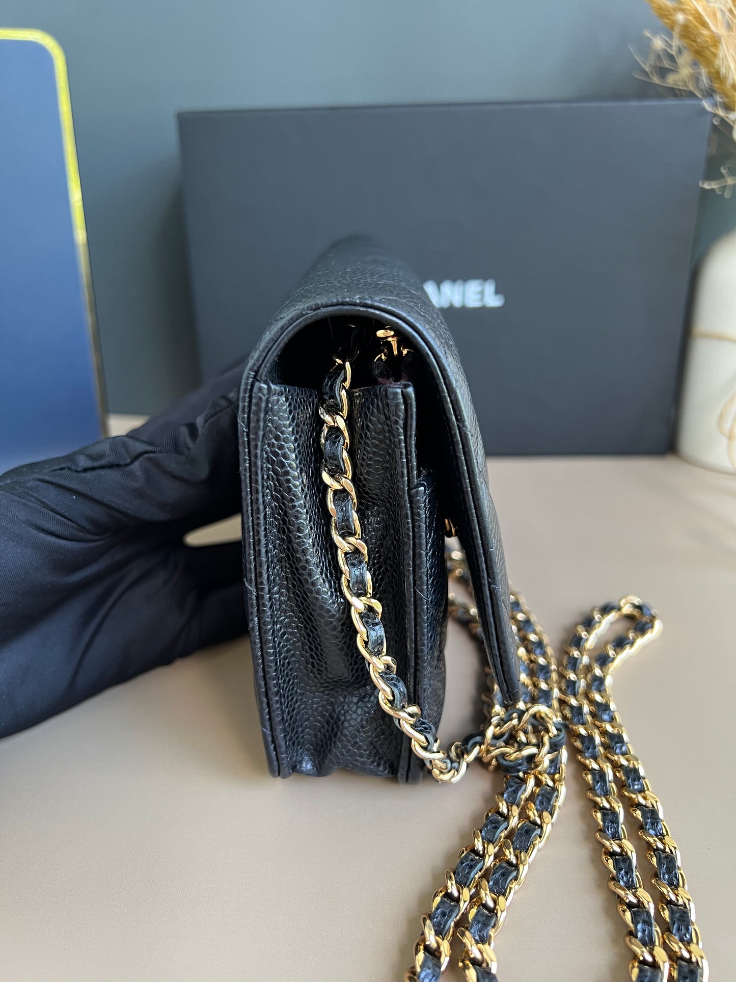 CHANEL WALLET ON CHAIN