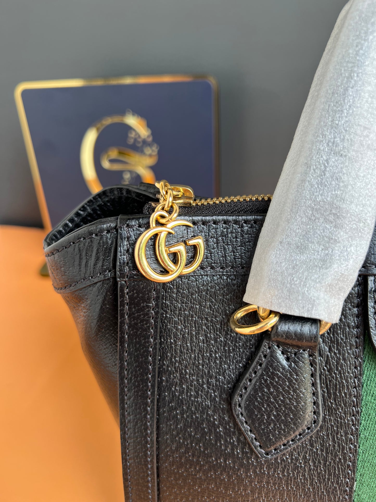 GUCCI OPHIDIA GG TOTE