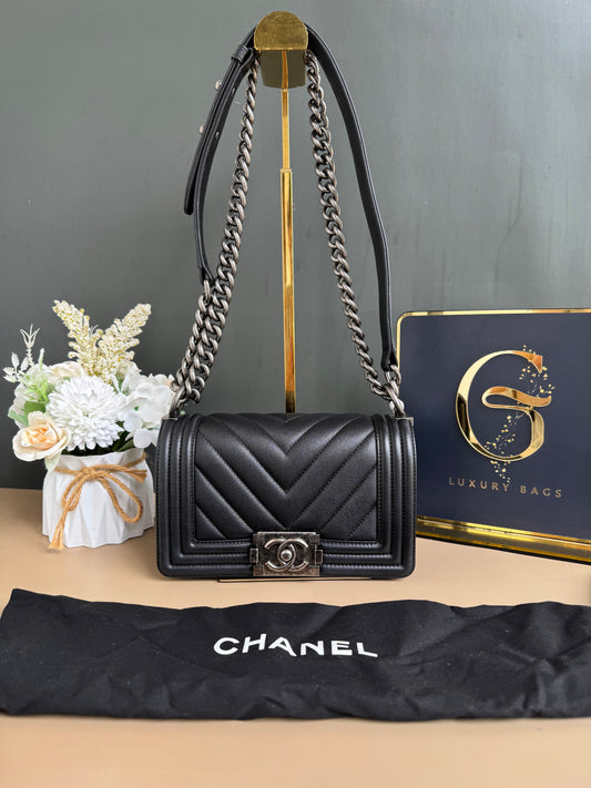 CHANEL LE BOY SMALL CHEVRON