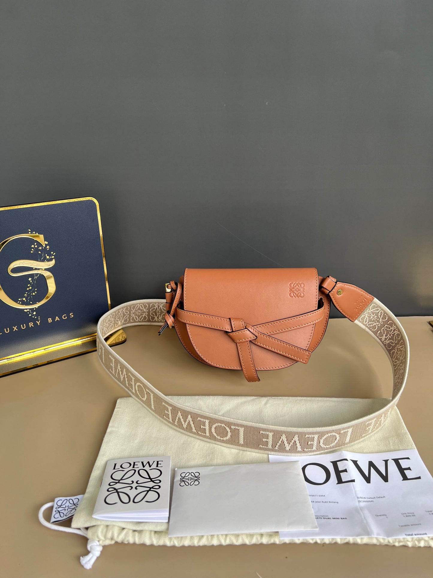 LOEWE MINI GATE