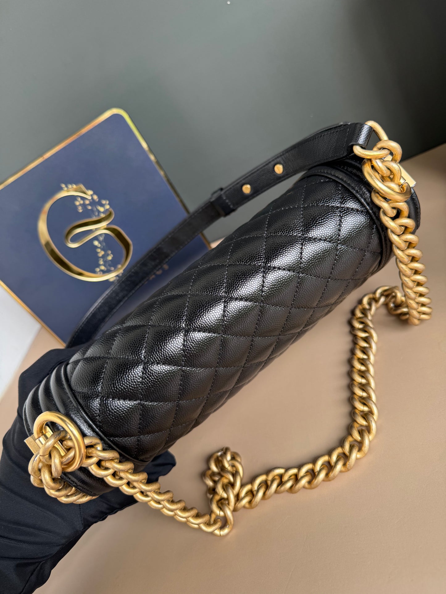 CHANEL LE BOY OLD MEDIUM CAVIAR