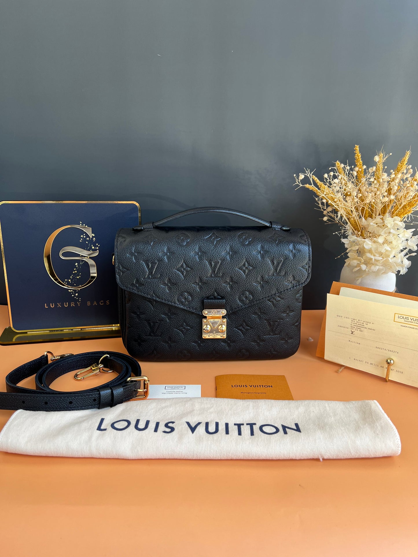 LOUIS VUITTON POCHETTE METIS