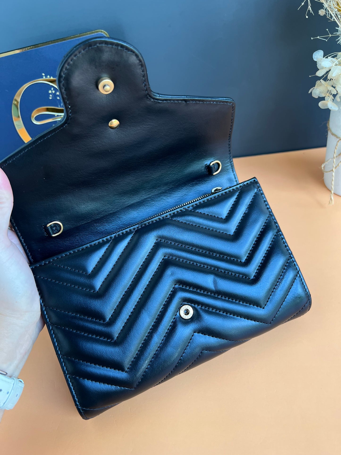 GUCCI MARMONT WALLET ON CHAIN