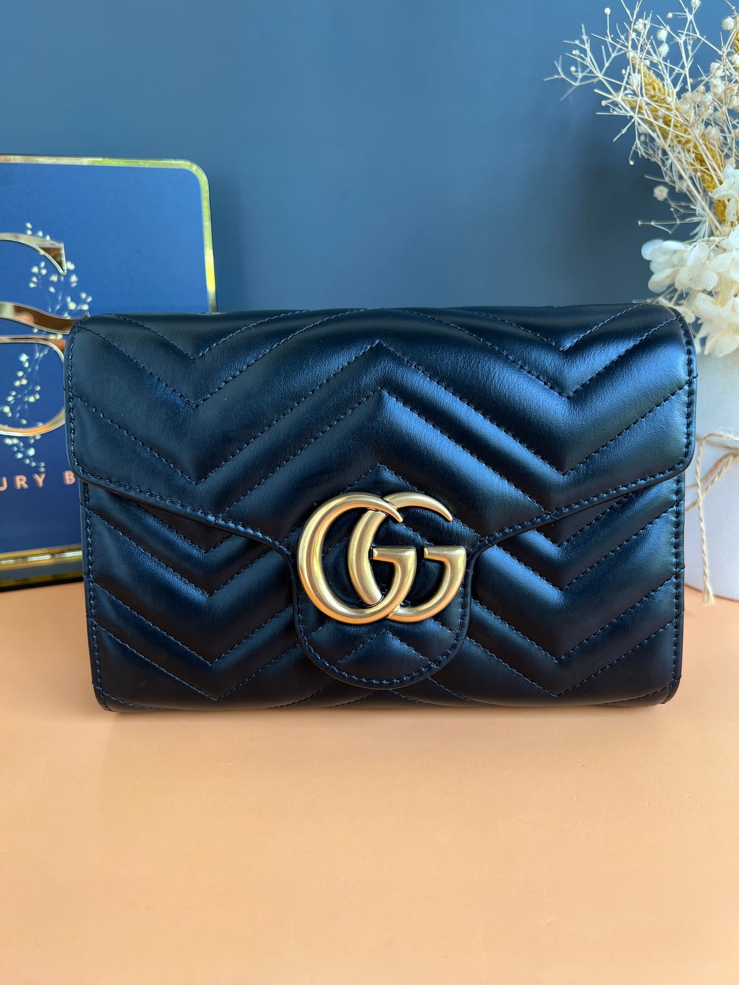 GUCCI MARMONT WALLET ON CHAIN