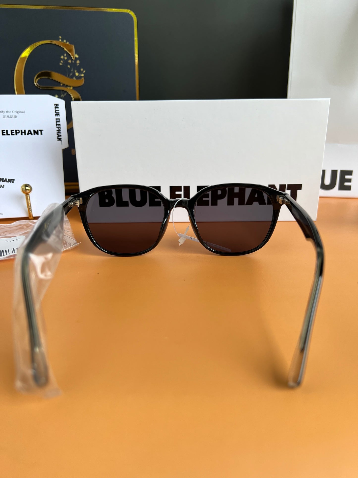 BLUE ELEPHANT SUNGLASSES ELOS