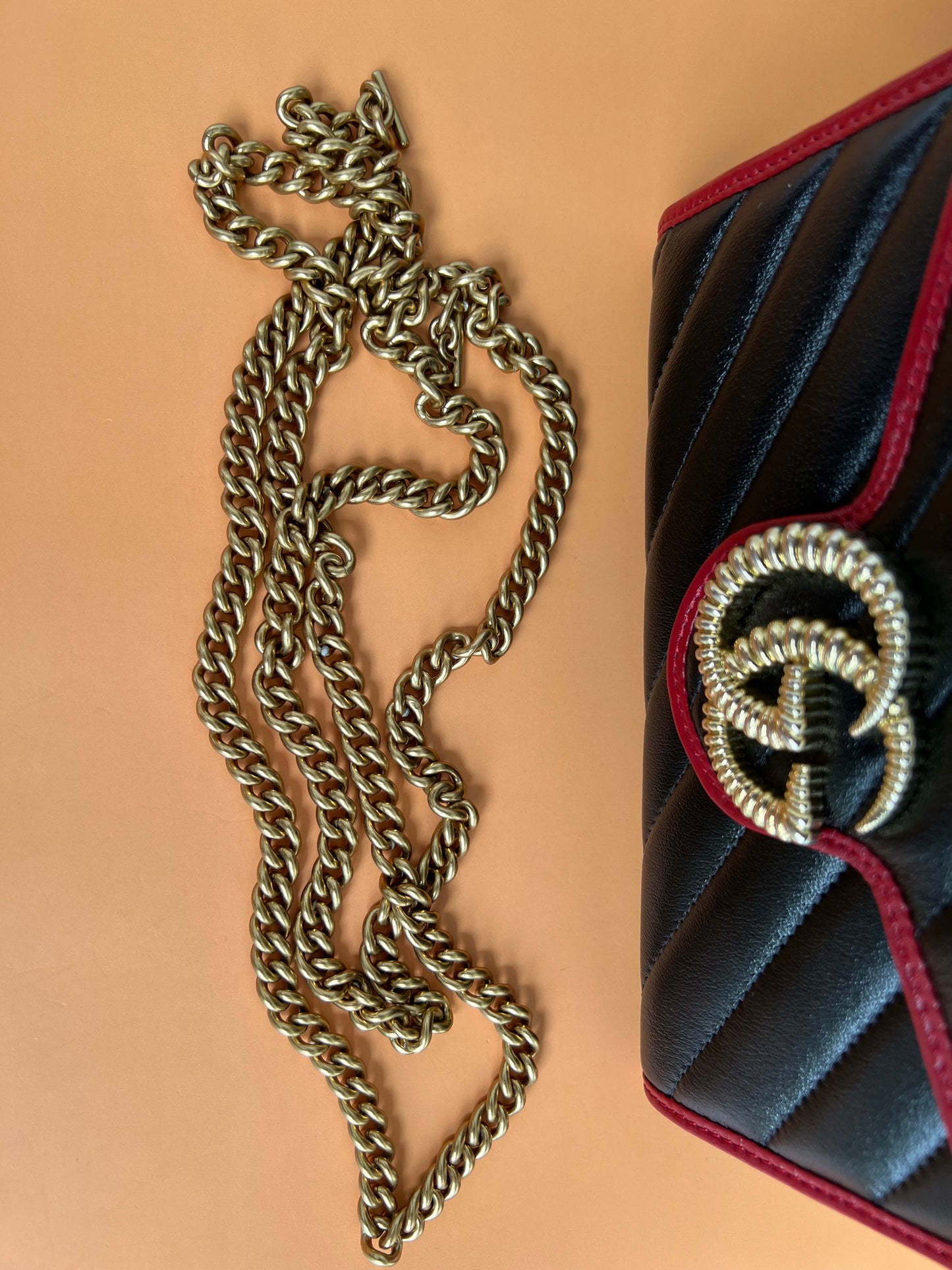 GUCCI MARMONT WALLET ON CHAIN