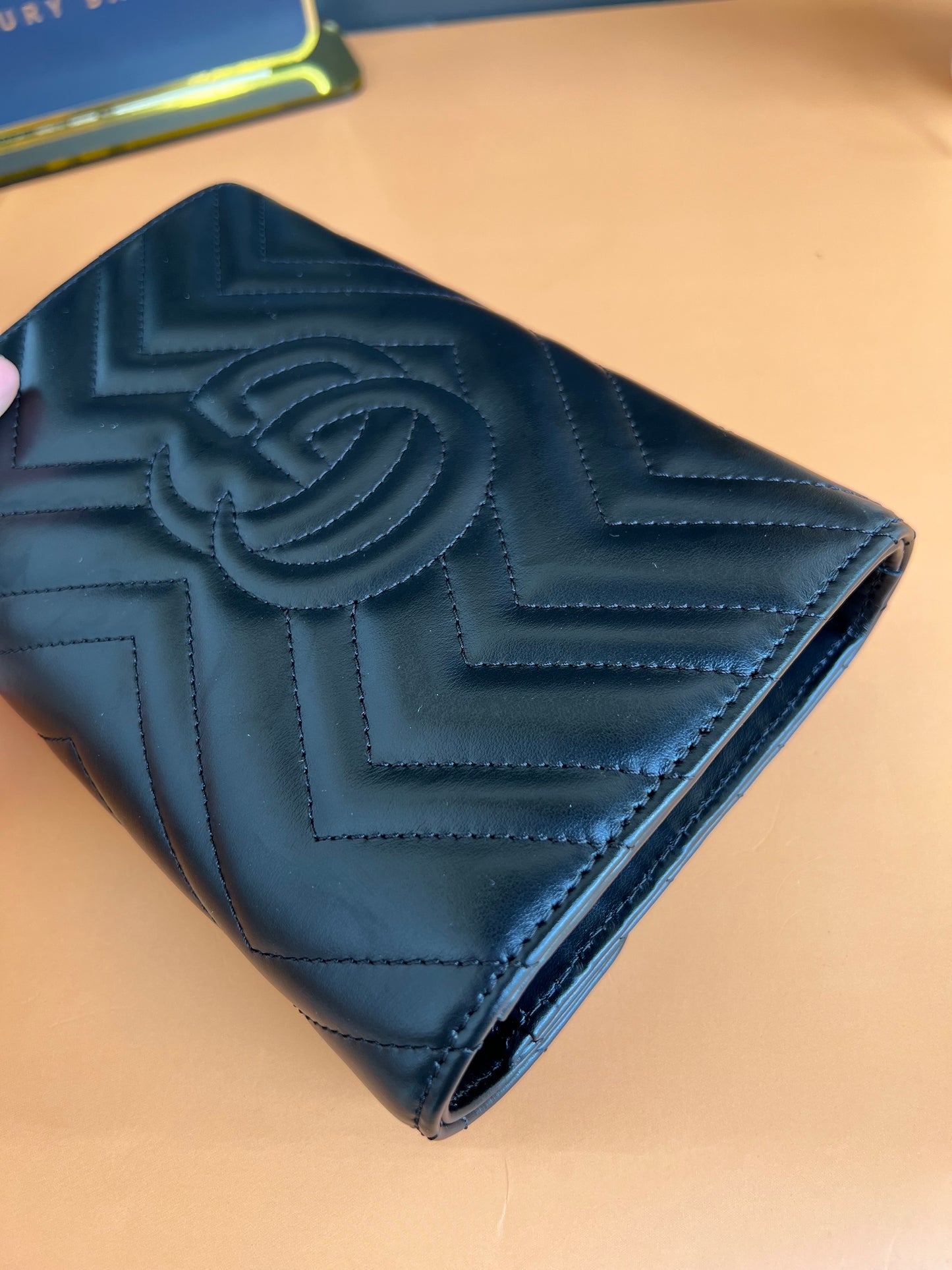 GUCCI MARMONT WALLET ON CHAIN