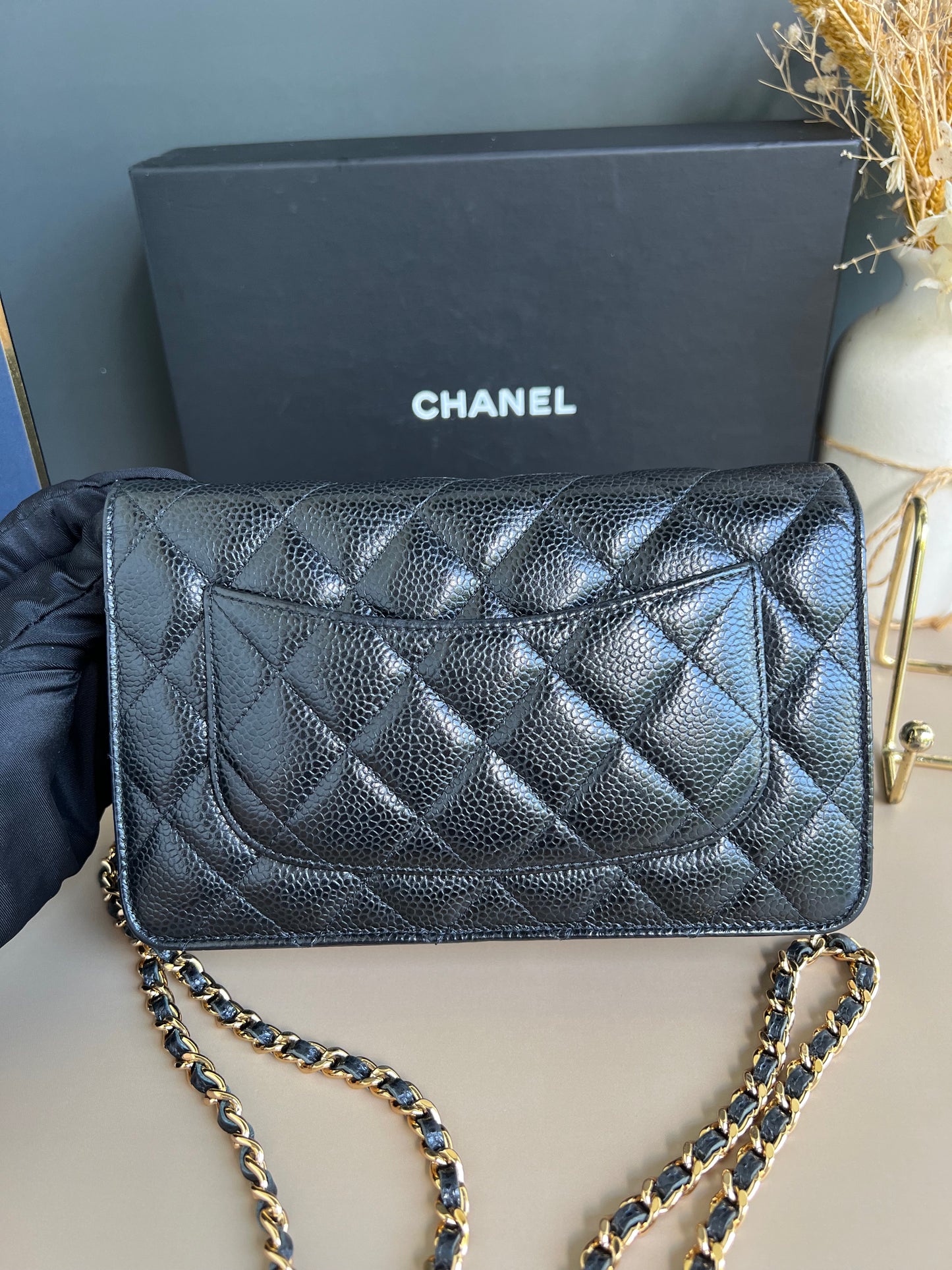 CHANEL WALLET ON CHAIN