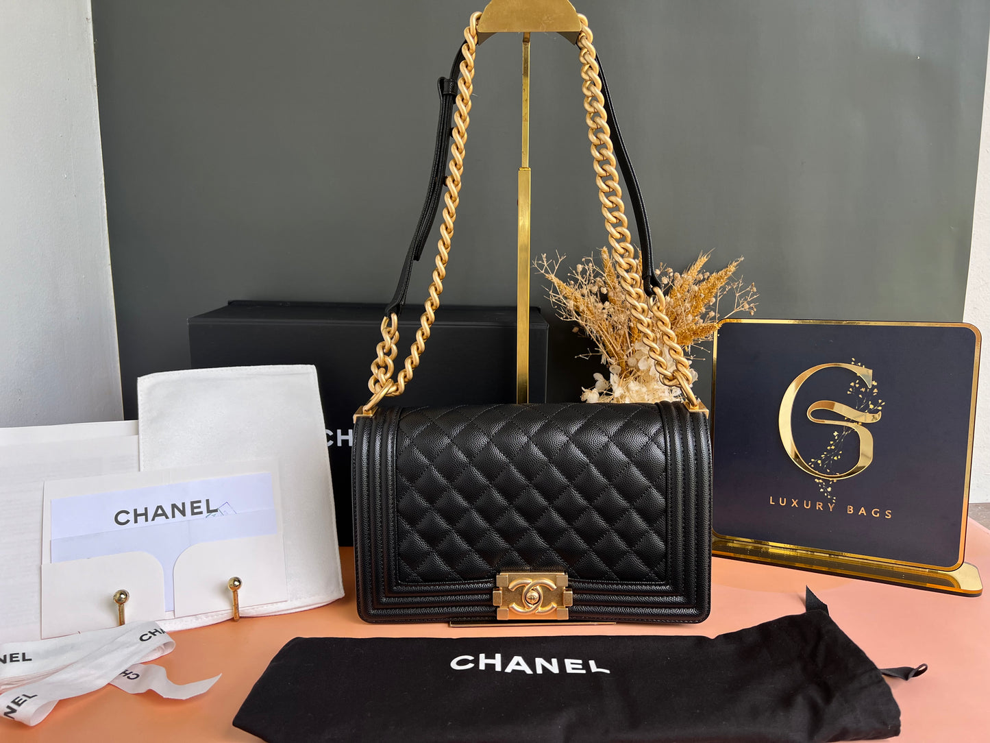 CHANEL LE BOY OLD MEDIUM CAVIAR GHW