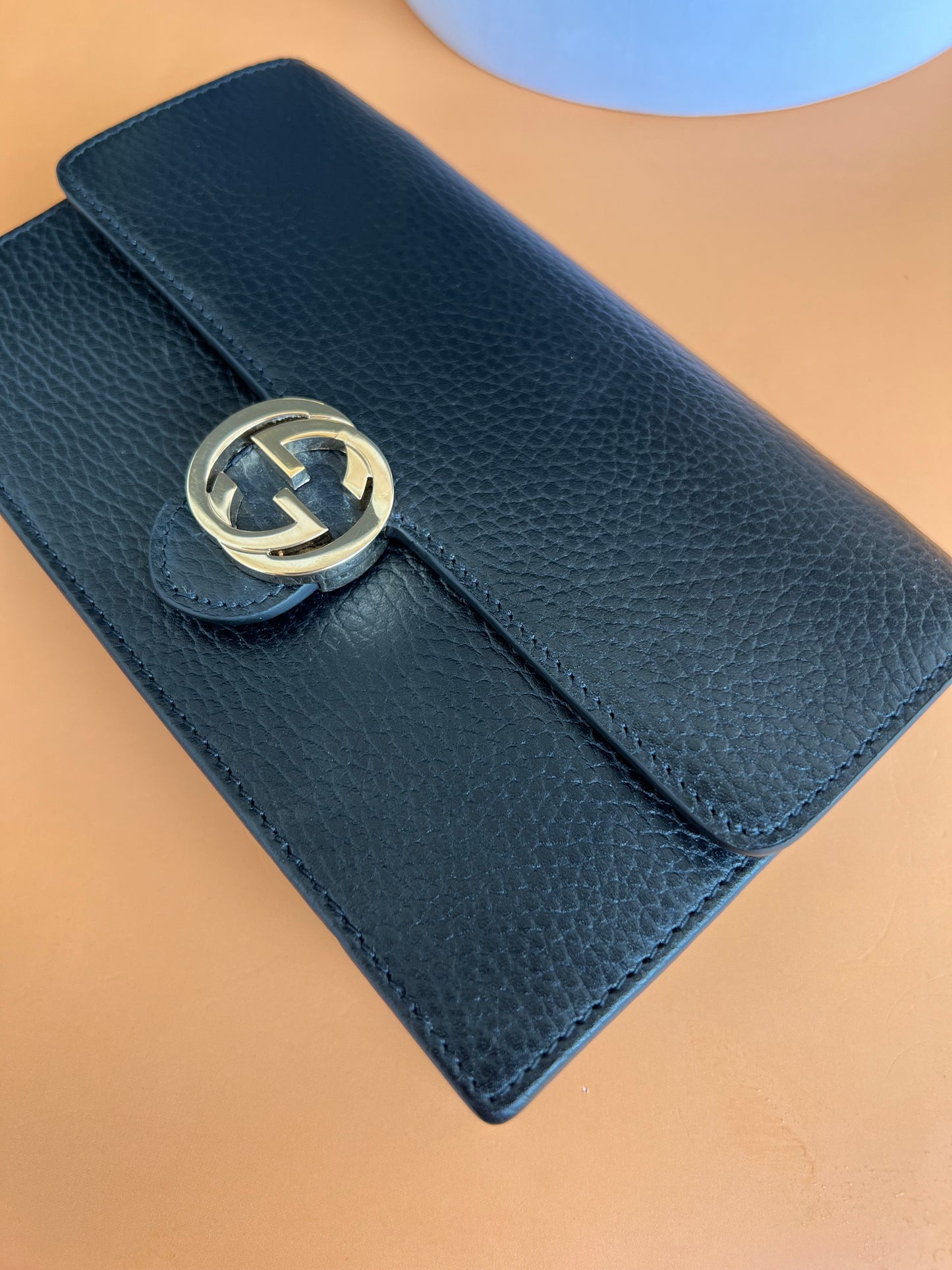 GUCCI INTERLOCK WALLET ON CHAIN