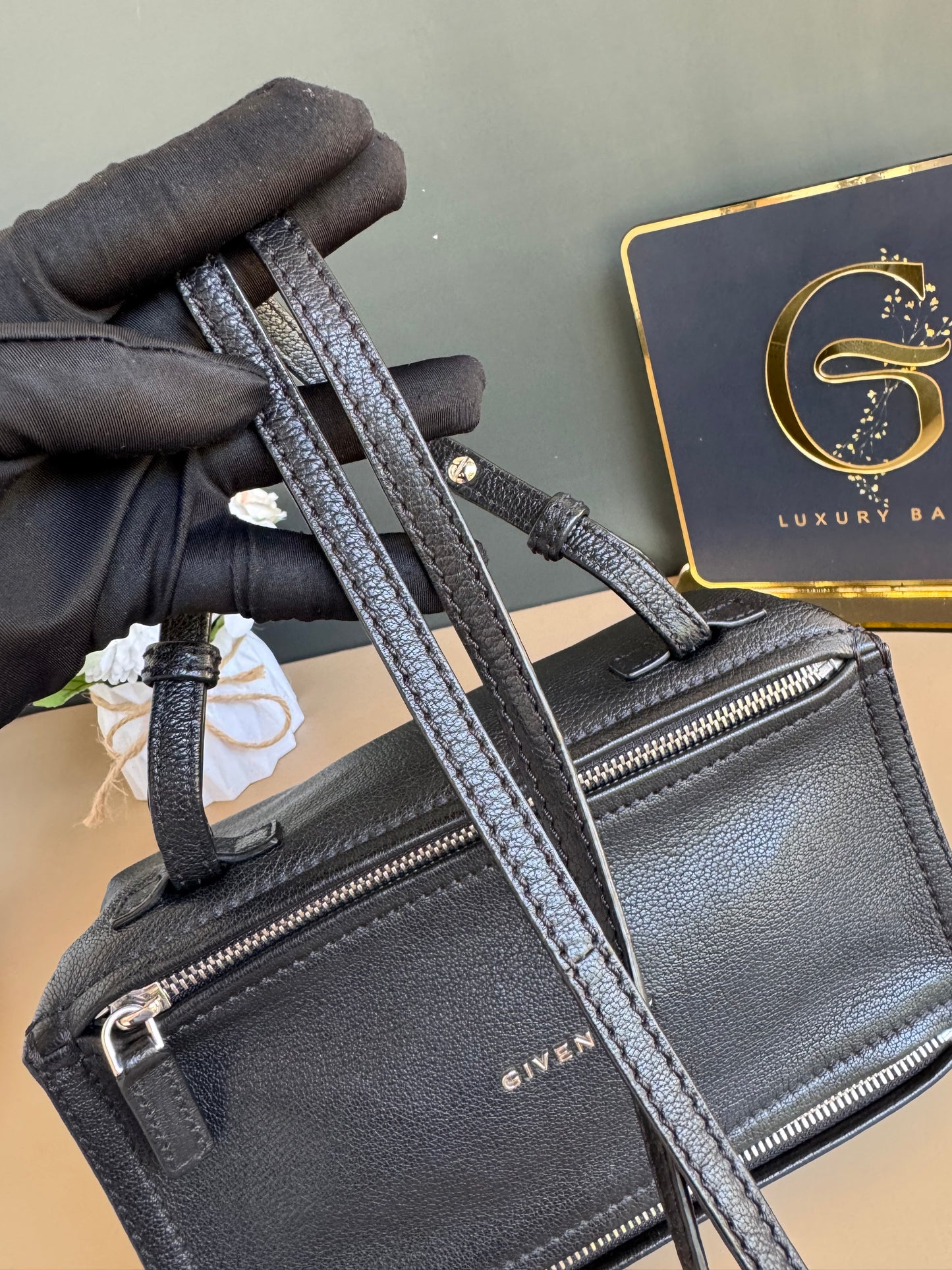 GIVENCHY MINI PANDORA