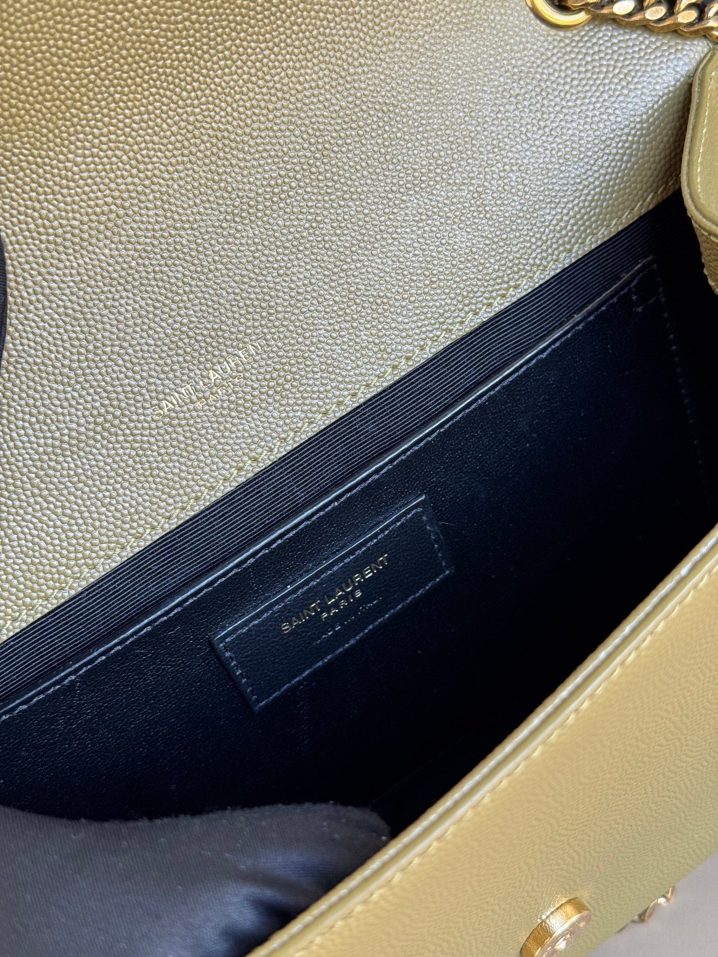 YSL KATE MEDIUM