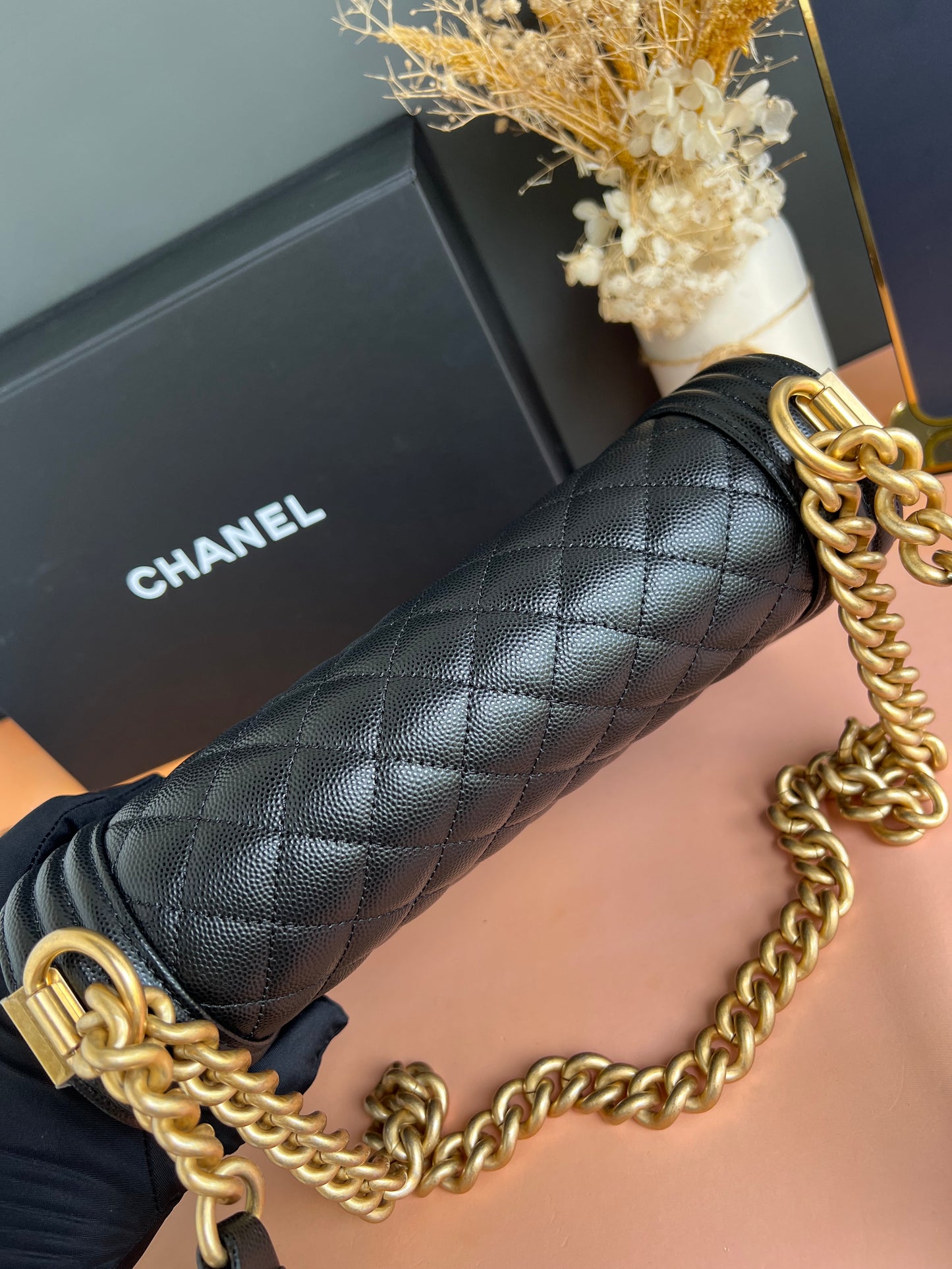 CHANEL LE BOY OLD MEDIUM CAVIAR GHW