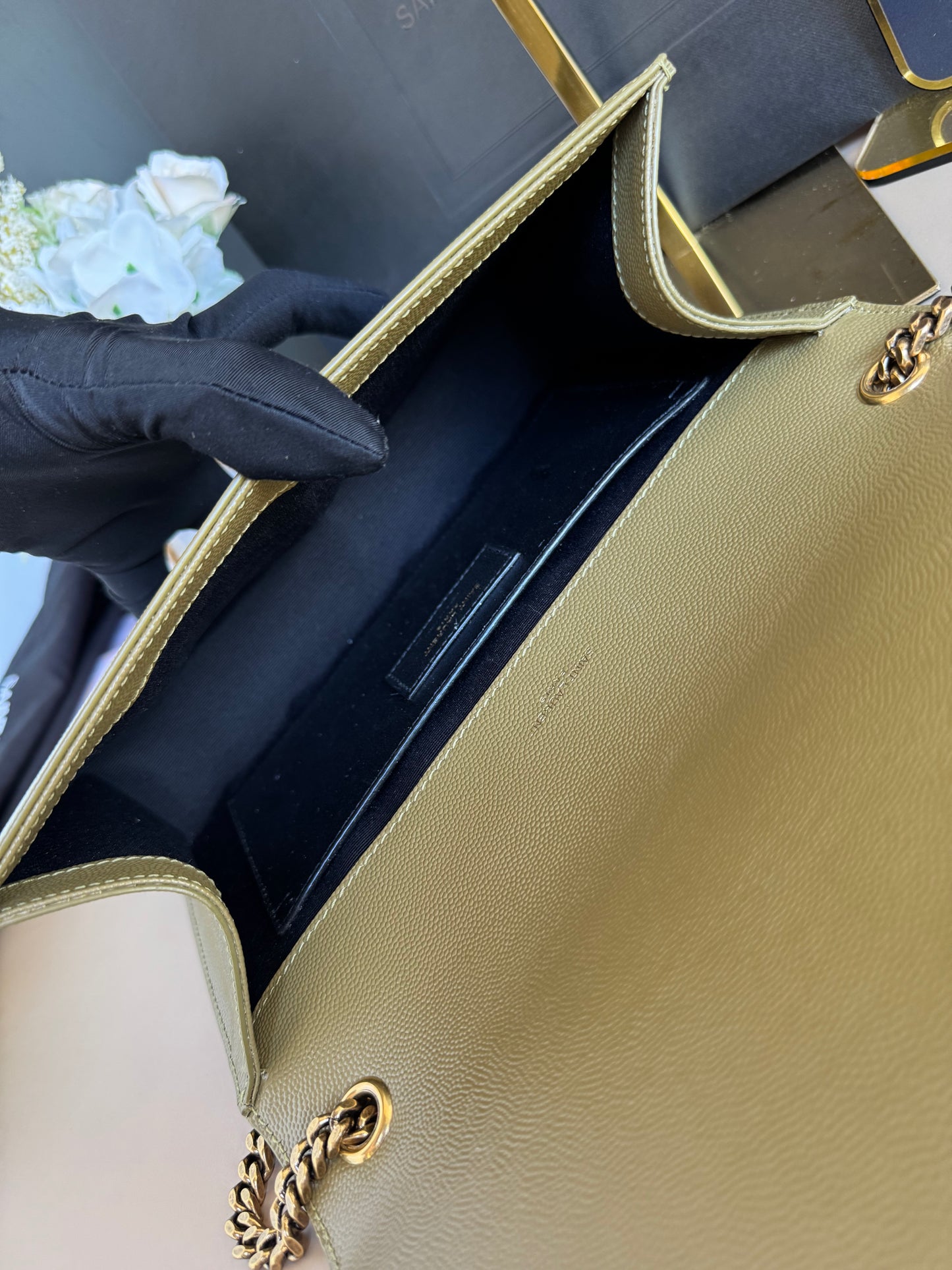 YSL KATE MEDIUM