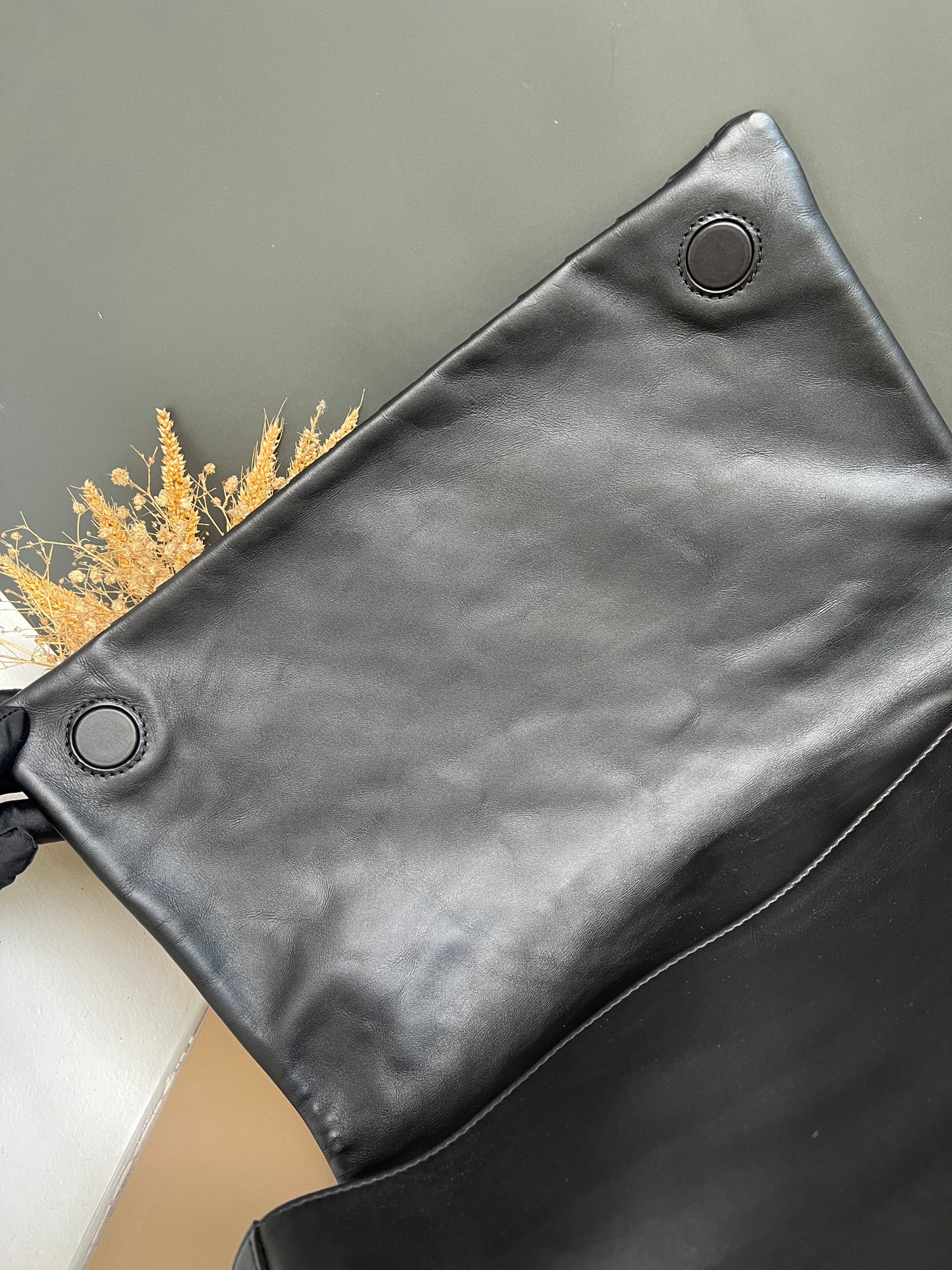 BOTTEGA VENETTA MESSENGER BAG