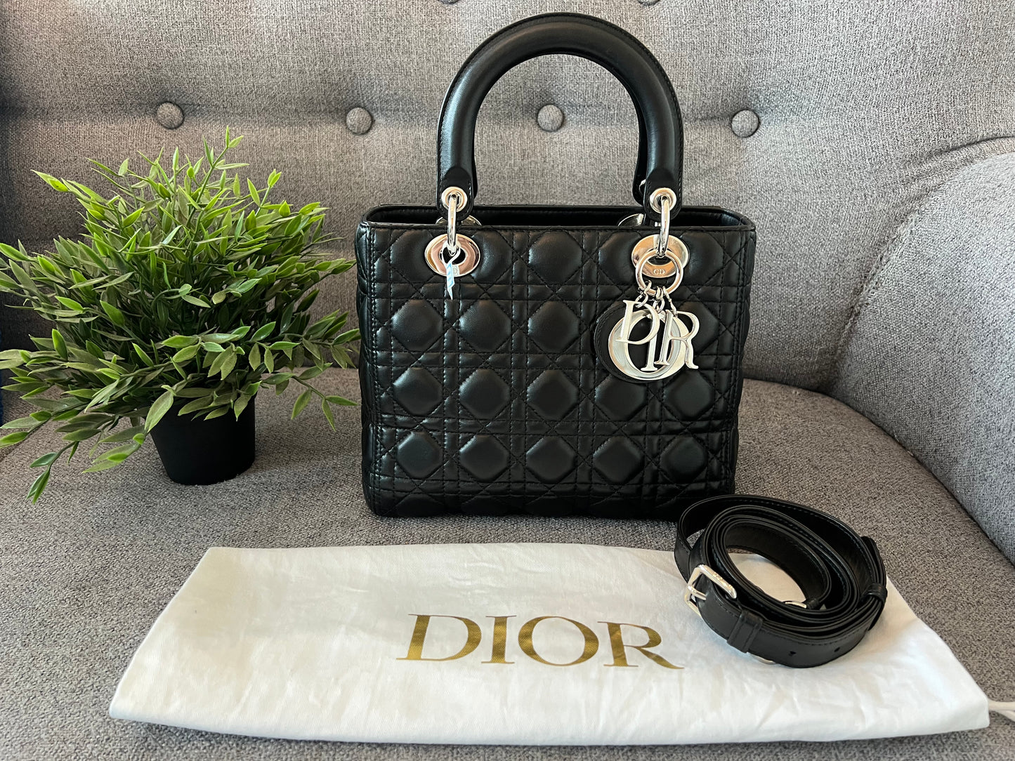 LADY DIOR MEDIUM BLACK