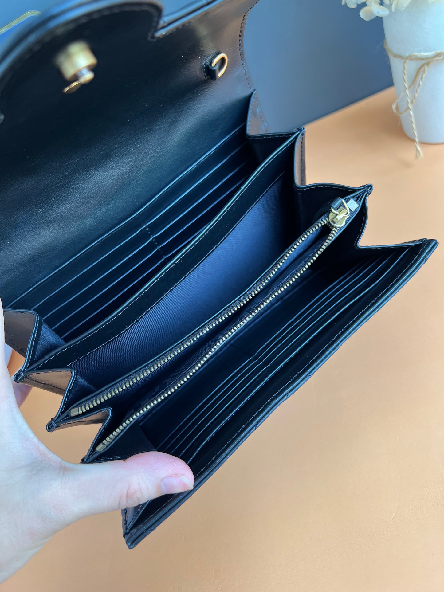 GUCCI MARMONT WALLET ON CHAIN