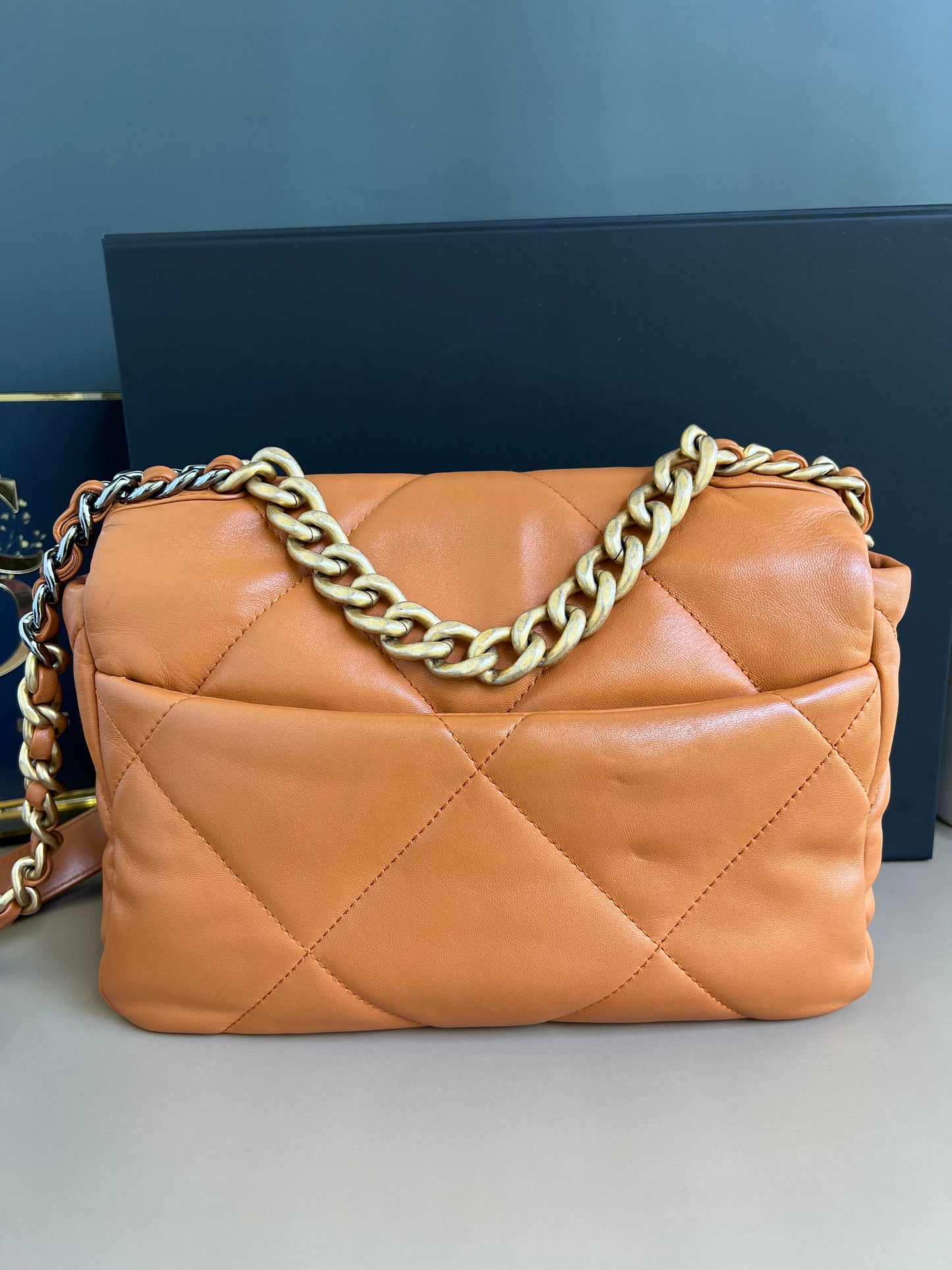 CHANEL C19 SMALL CARAMEL 21P