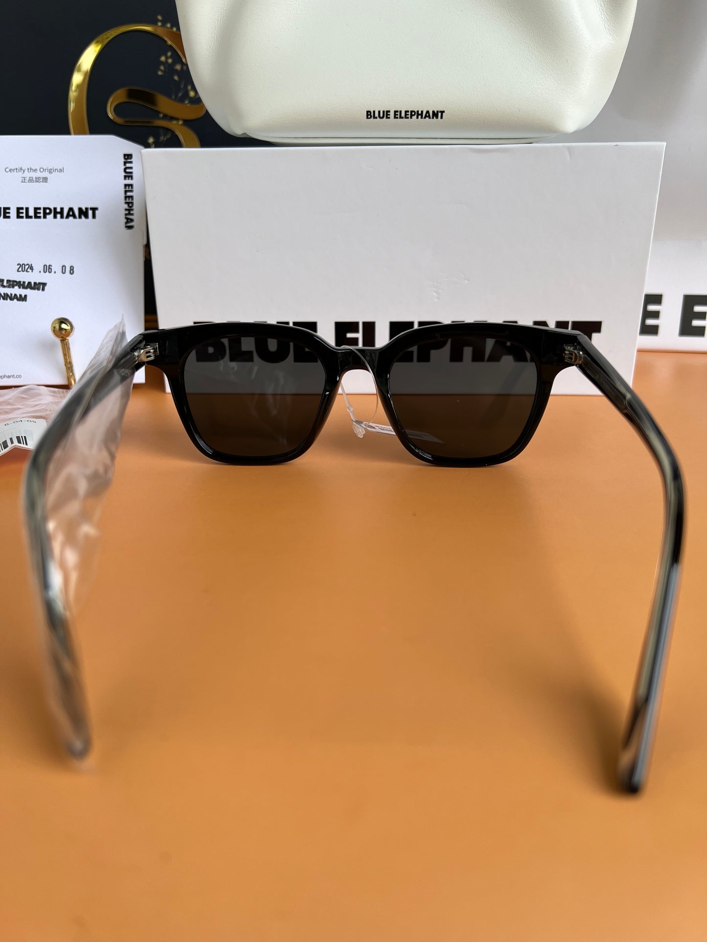 BLUE ELEPHANT SUNGLASSES DEPS BLACK