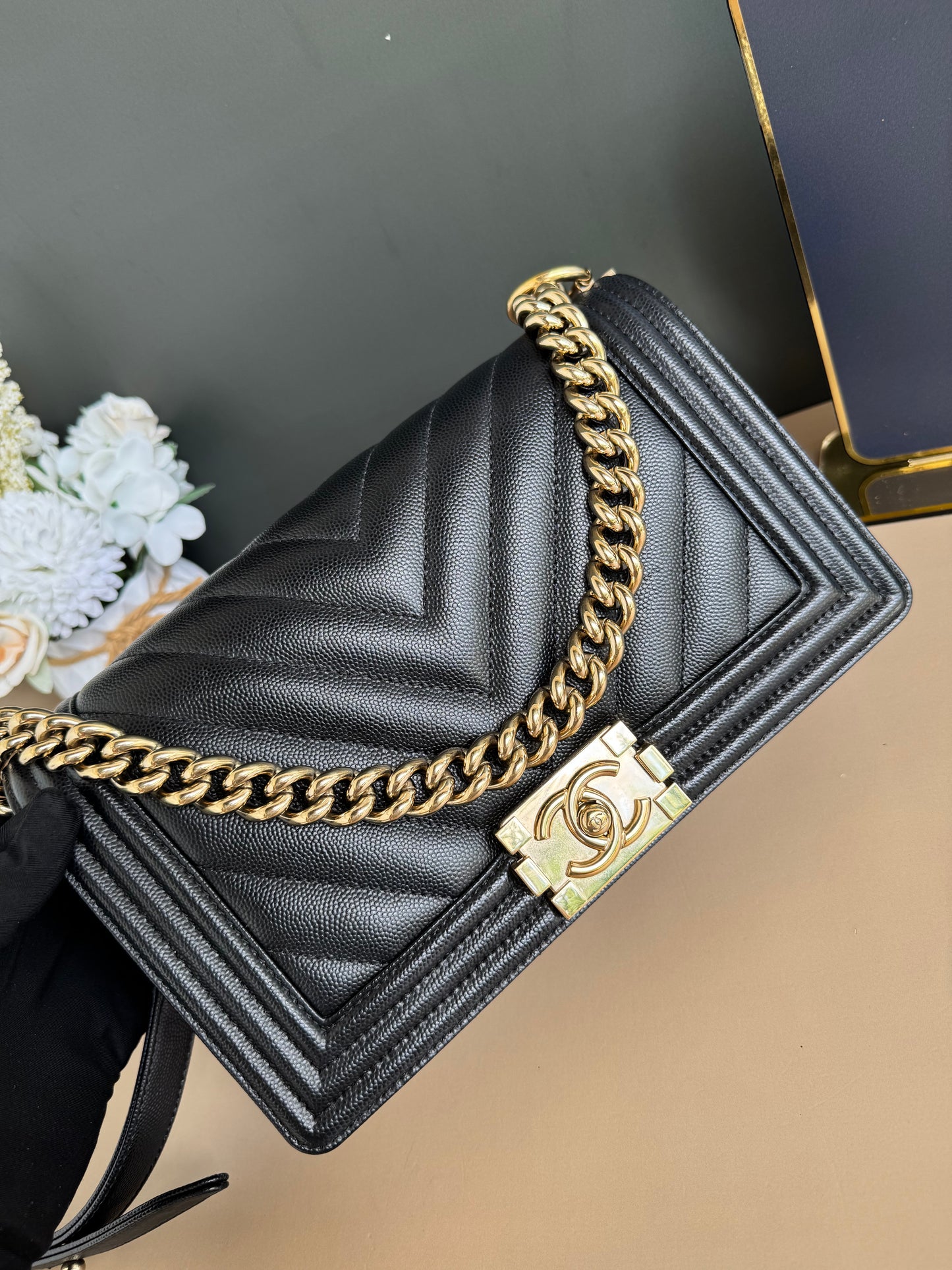 CHANEL LE BOY OLD MEDIUM CHEVRON