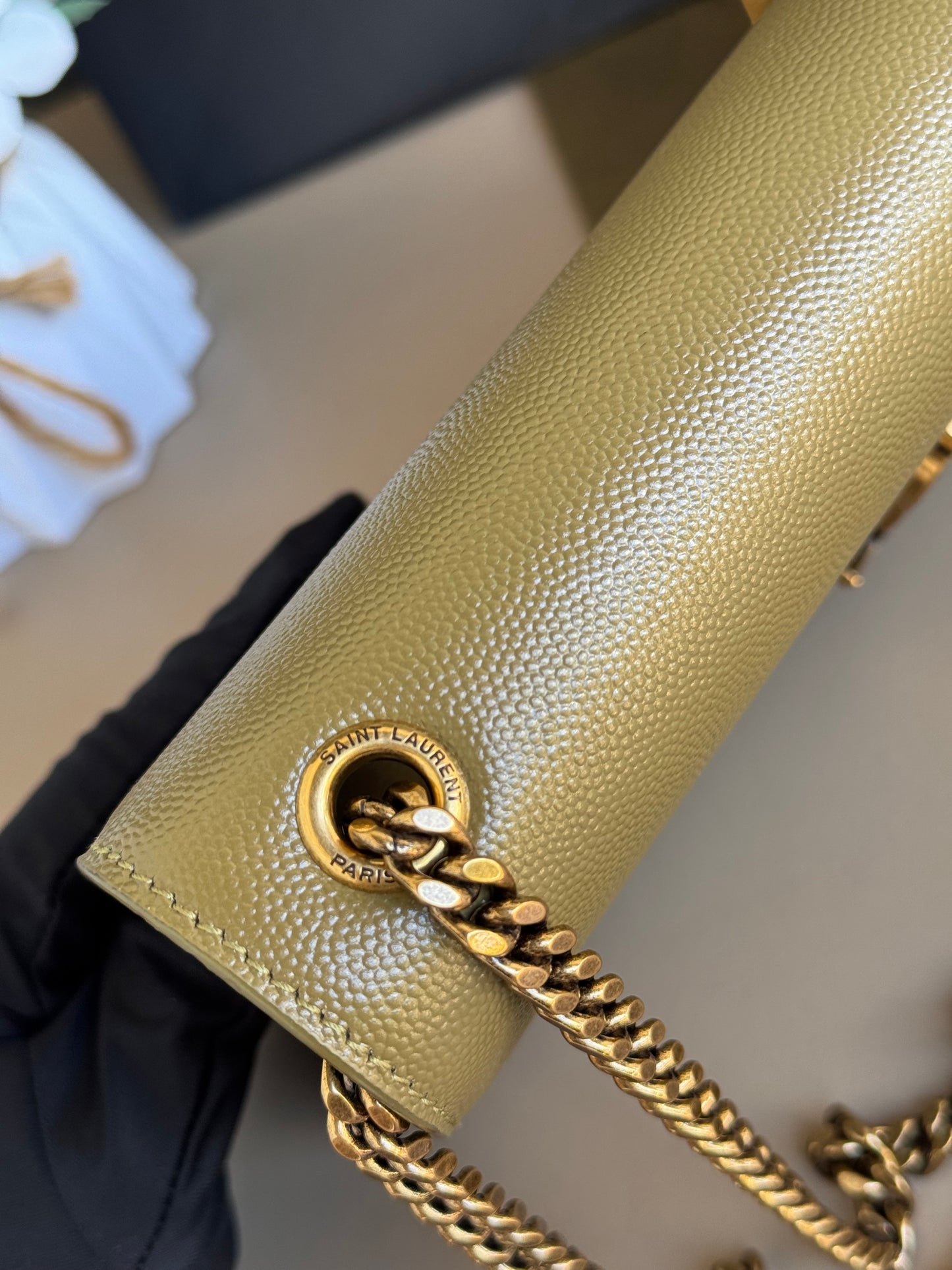 YSL KATE MEDIUM