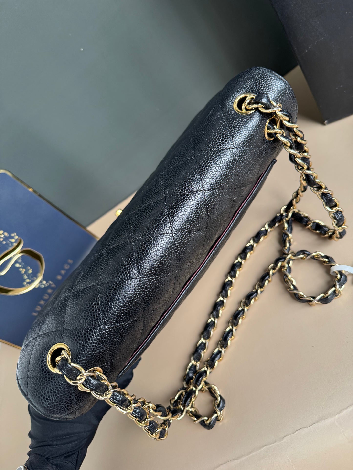CHANEL CLASSIC JUMBO FLAP