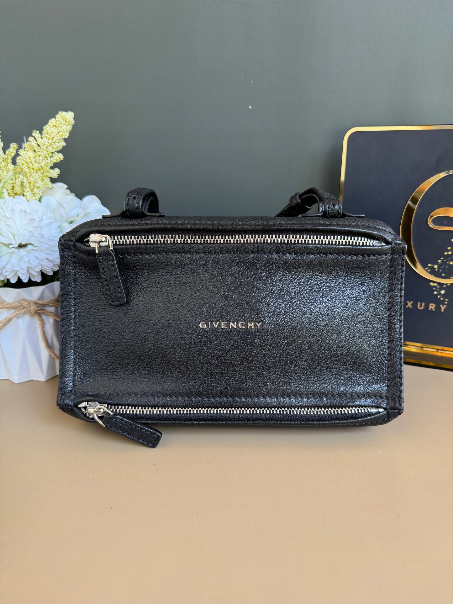 GIVENCHY MINI PANDORA