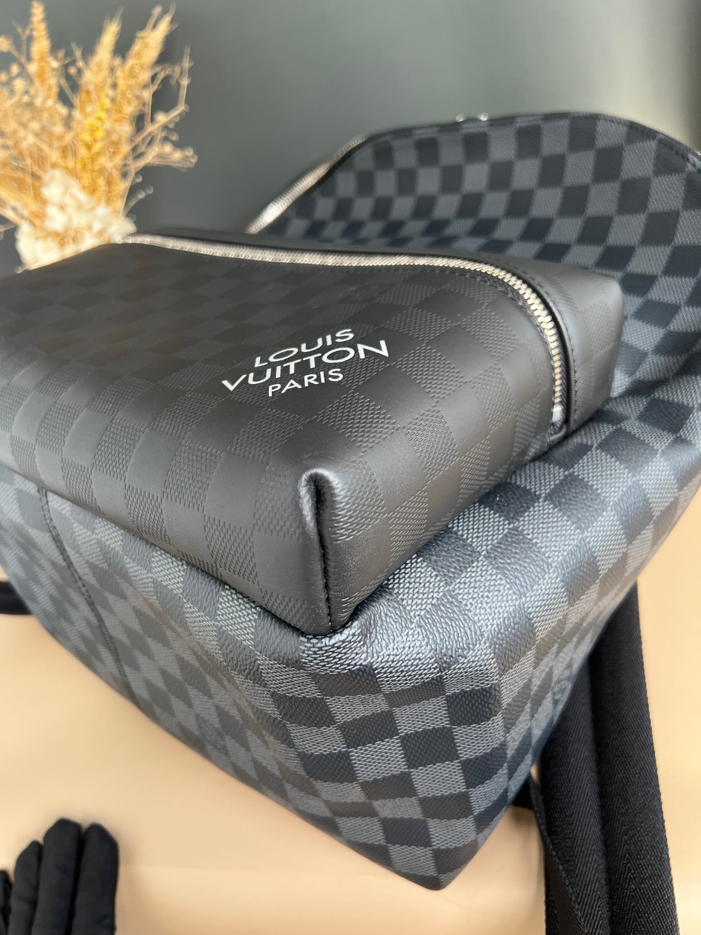 LOUIS VUITTON DISCOVERY BACKPACK BRANDNEW