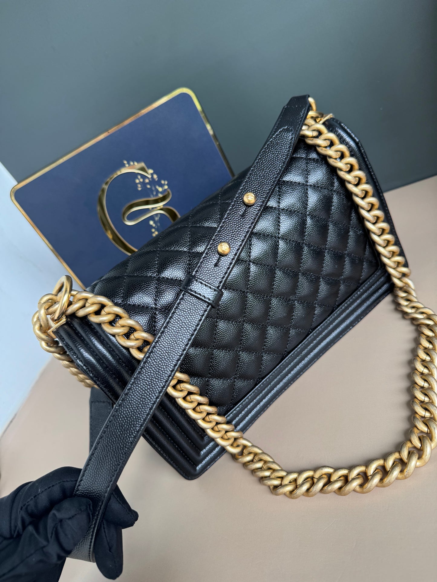 CHANEL LE BOY OLD MEDIUM CAVIAR