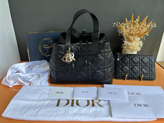 DIOR TOURJOURS MEDIUM TOTE