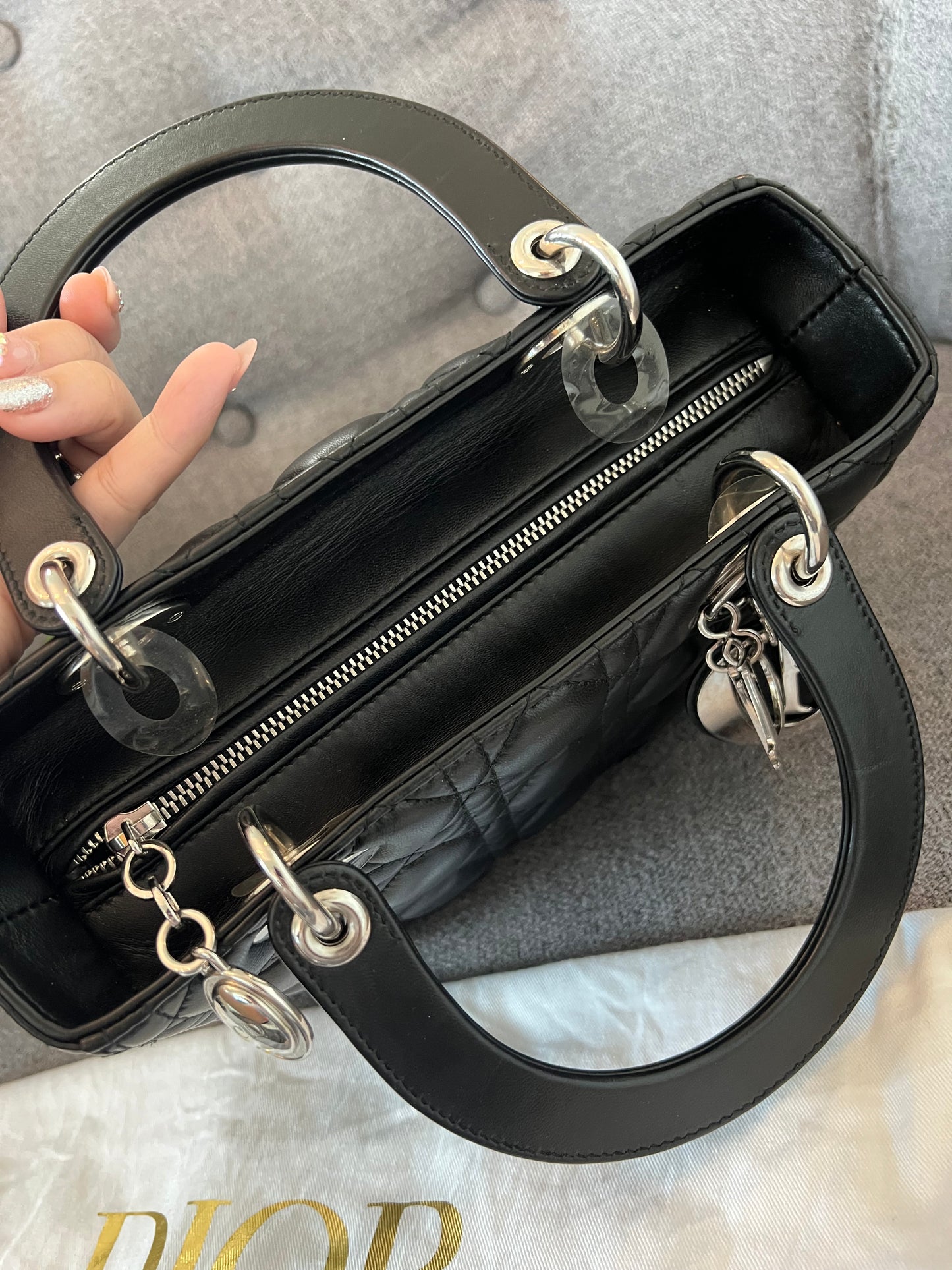 LADY DIOR MEDIUM BLACK